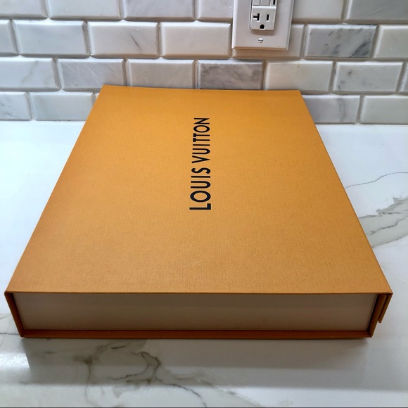 Authentic LOUIS VUITTON gift box, excellent condition - Picture 6 of 8